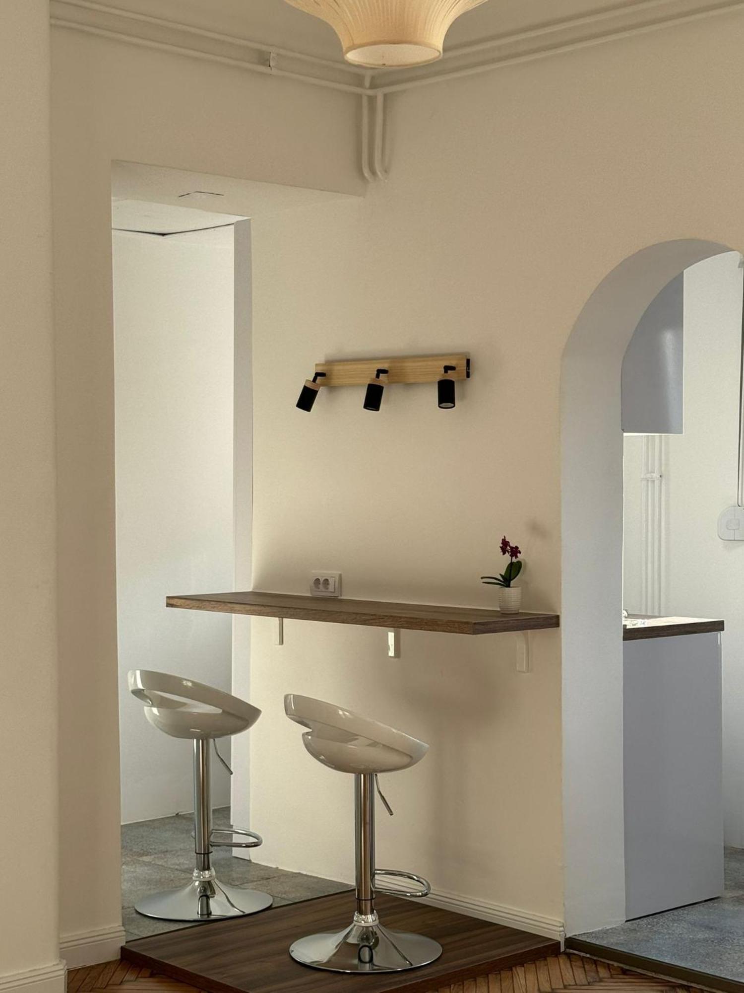 Balconia Sunny Apartment In Centre Of Belgrado Esterno foto